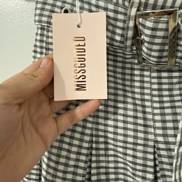 White/Black Check Print Belted Mini Skirt - Picture 5 of 5